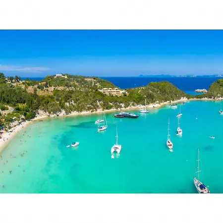 Mia * Longos (Paxos)